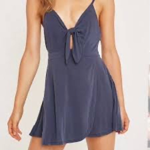 Urban Outfitters Alix Romper - Picture 5 of 6